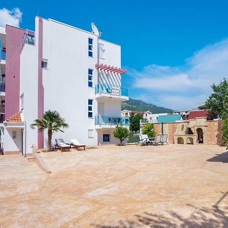 Apartments Vila A1 Dobra Voda Exteriér fotografie